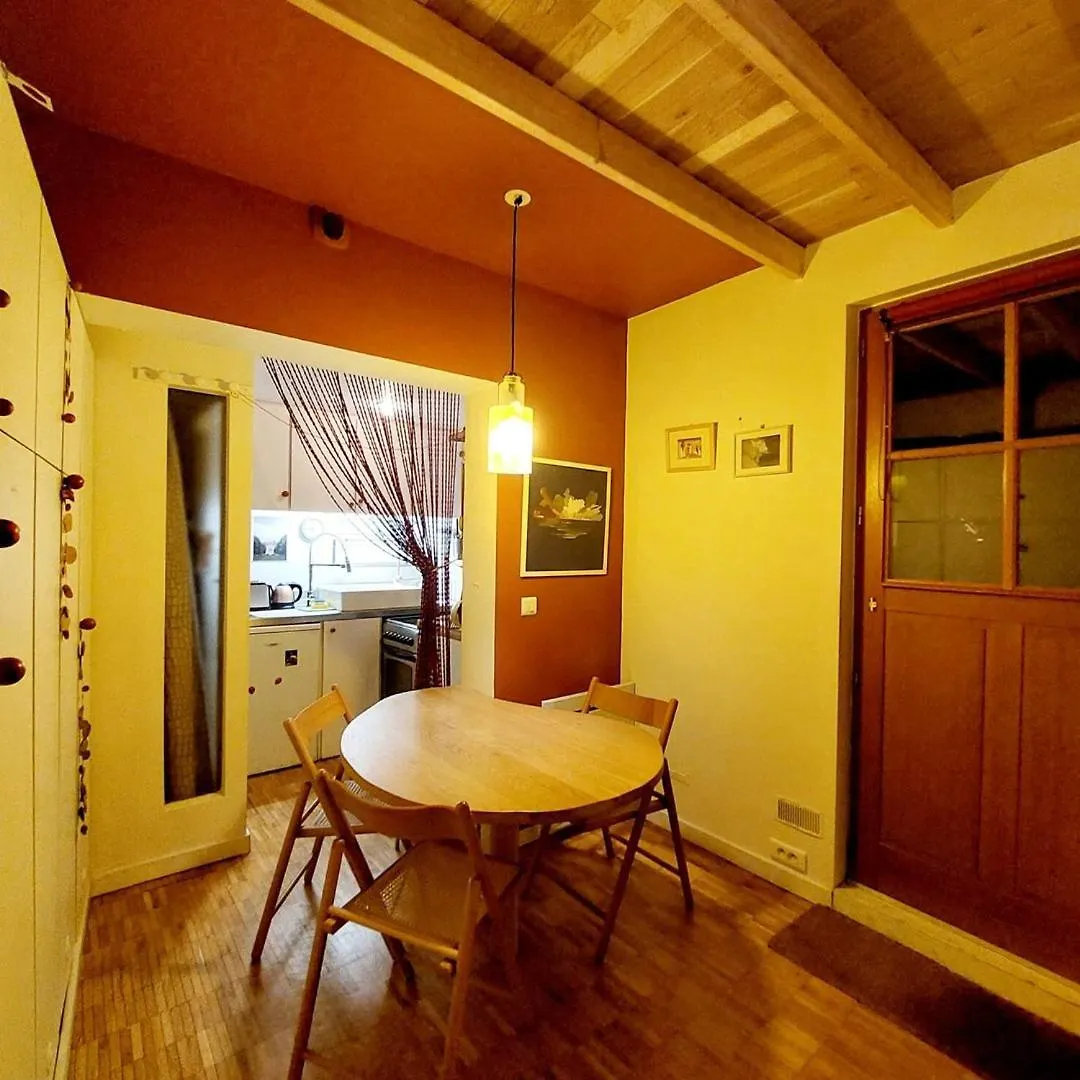 Small Duplex House In Batignolles Paris